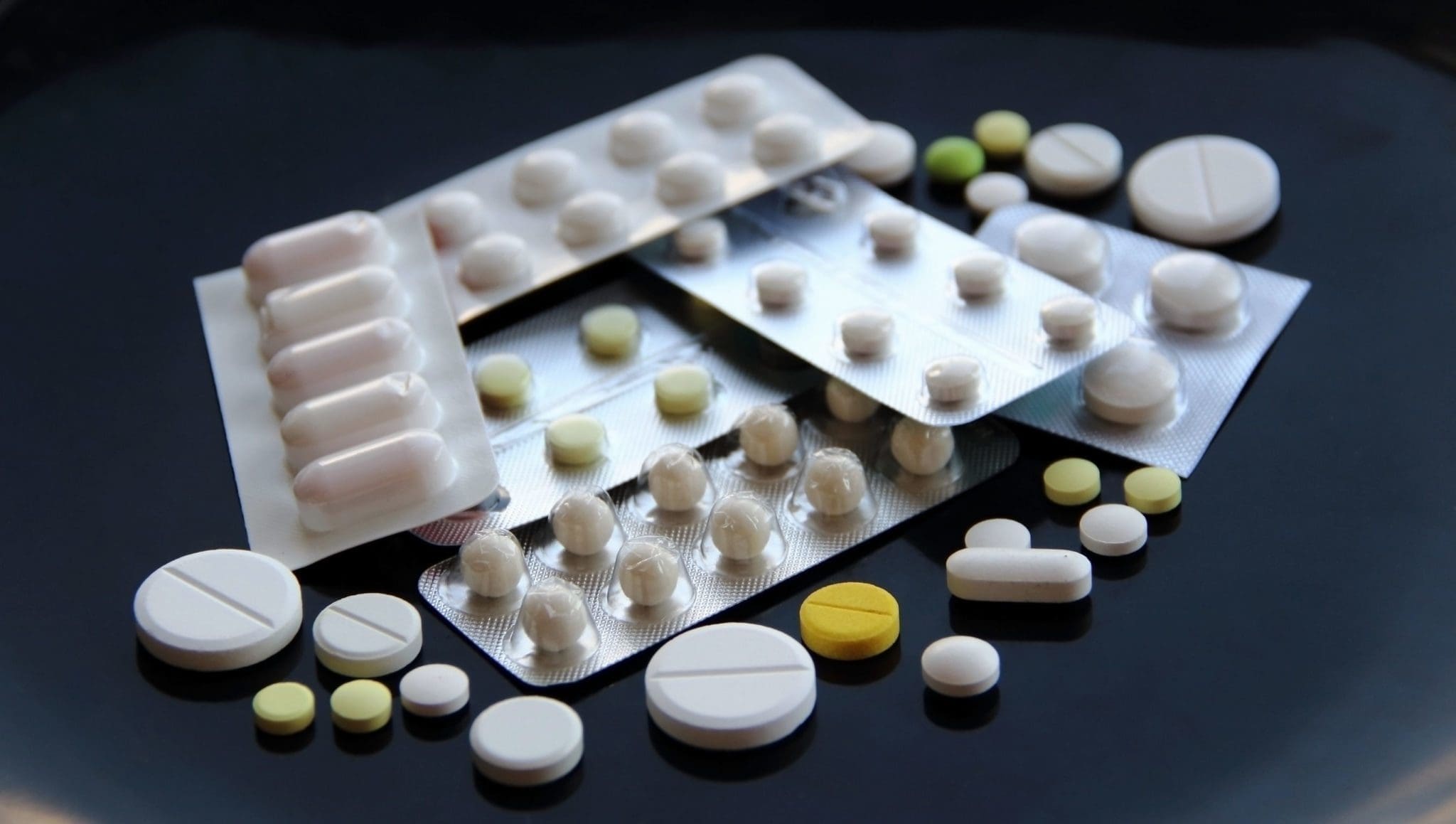 Read more about the article How Long Do Oral Steroids Take to Work? (2026 Timeline Guide)